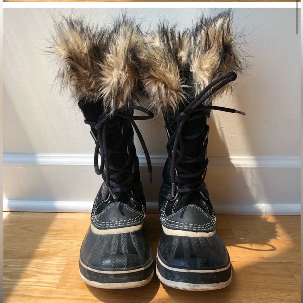 $190 SOREL Joan of Artic Black Fur Winter Boot